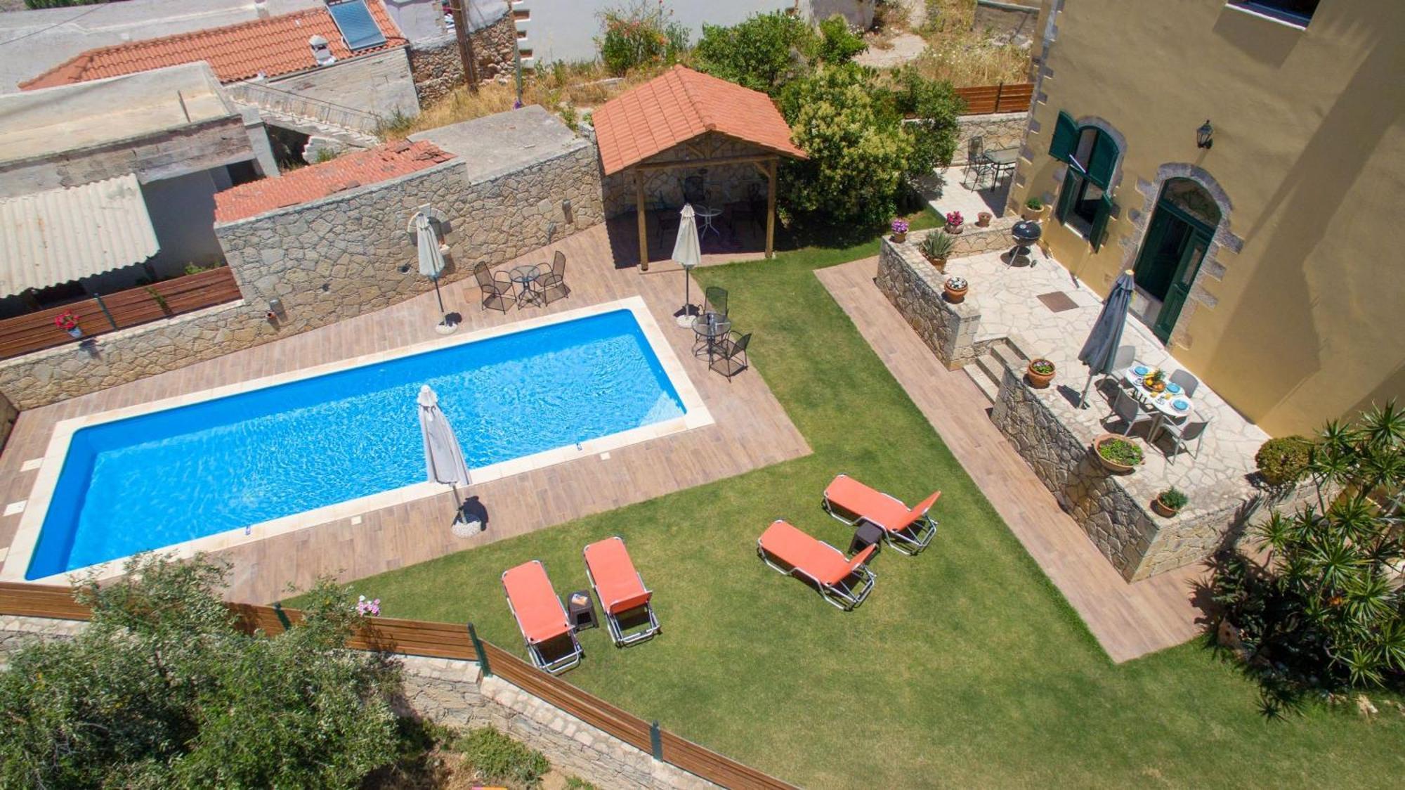 Skandalis Apartments With Pool Chorafakia ภายนอก รูปภาพ